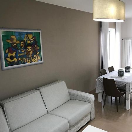 Апартаменты 5 Miles Apt Rocca Cinquemiglia Экстерьер фото
